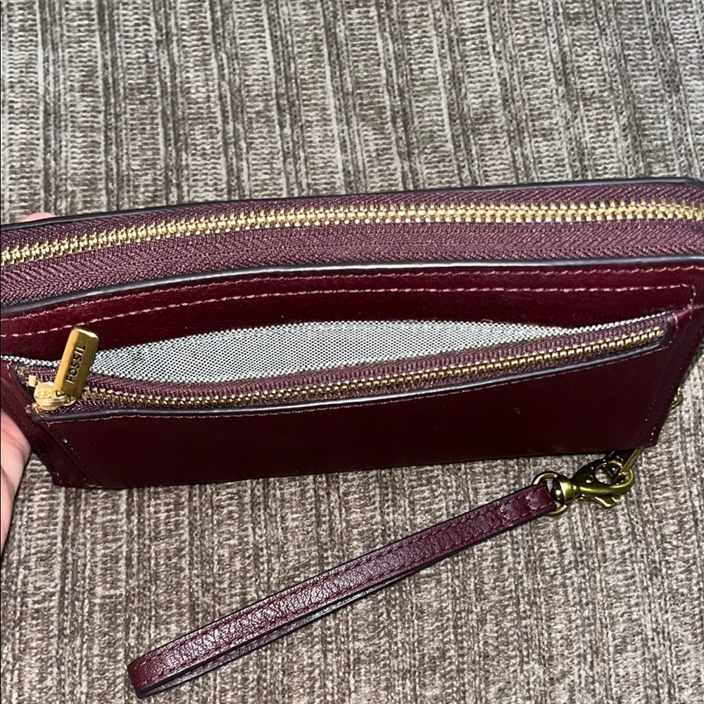 Buyers Appreciation 💝🫶🏼 Fossil Cranberry Leather Wristlet Wallet - Picture 13 of 13
